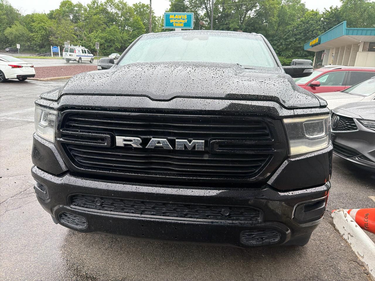 RAM 1500 Laramie 4x4 Crew Cab 5'7" Box 2023