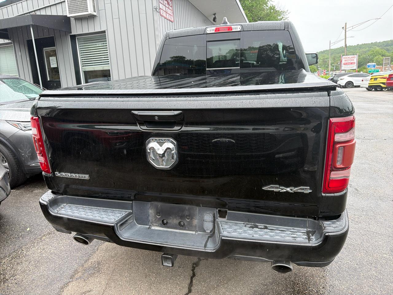 RAM 1500 Laramie 4x4 Crew Cab 5'7" Box 2023