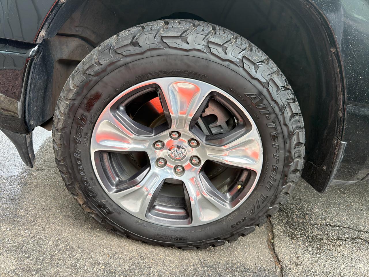 RAM 1500 Laramie 4x4 Crew Cab 5'7" Box 2023