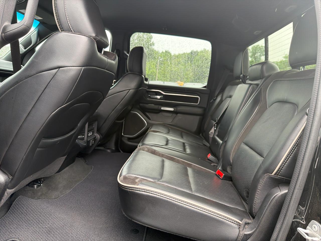 RAM 1500 Laramie 4x4 Crew Cab 5'7" Box 2023