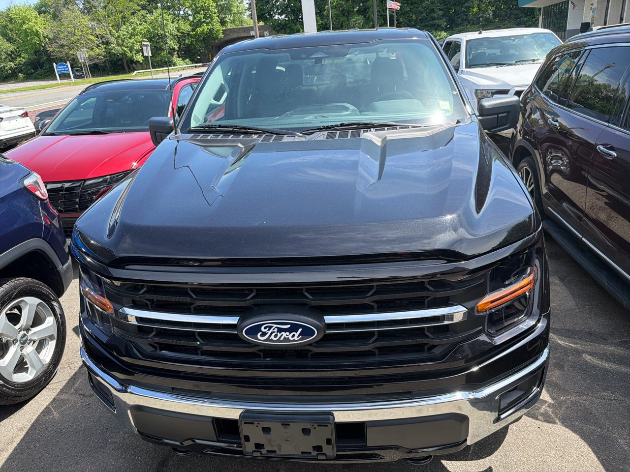 Ford F-150 XLT 4x4 SuperCrew 2025