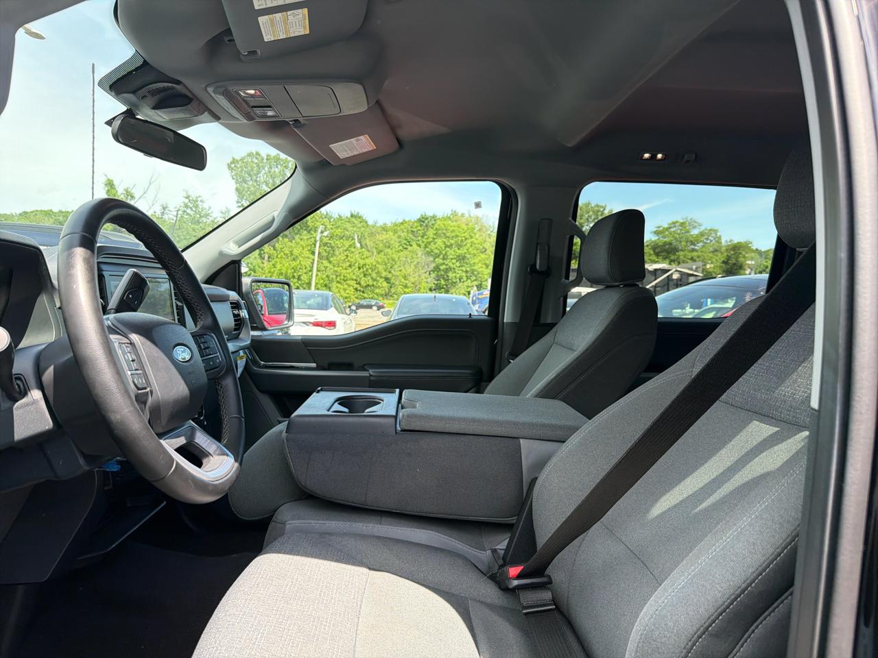Ford F-150 XLT 4x4 SuperCrew 2025