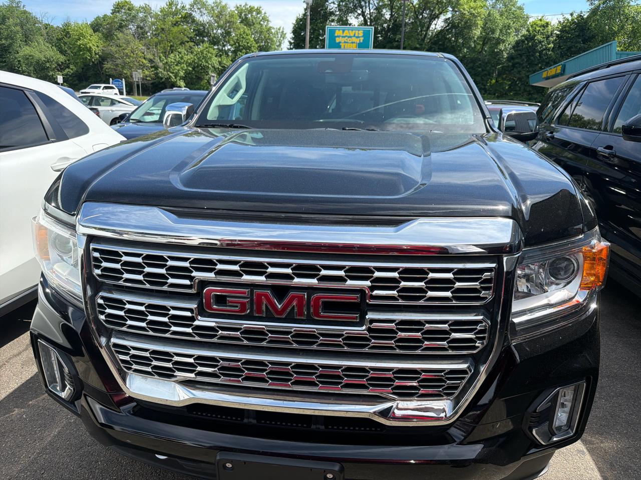 GMC Canyon 4WD Crew Cab Denali 2021
