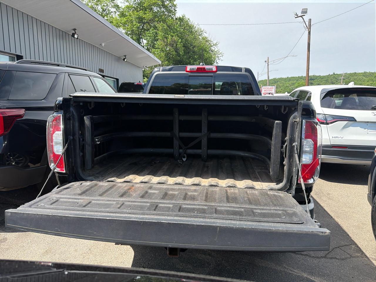 GMC Canyon 4WD Crew Cab Denali 2021