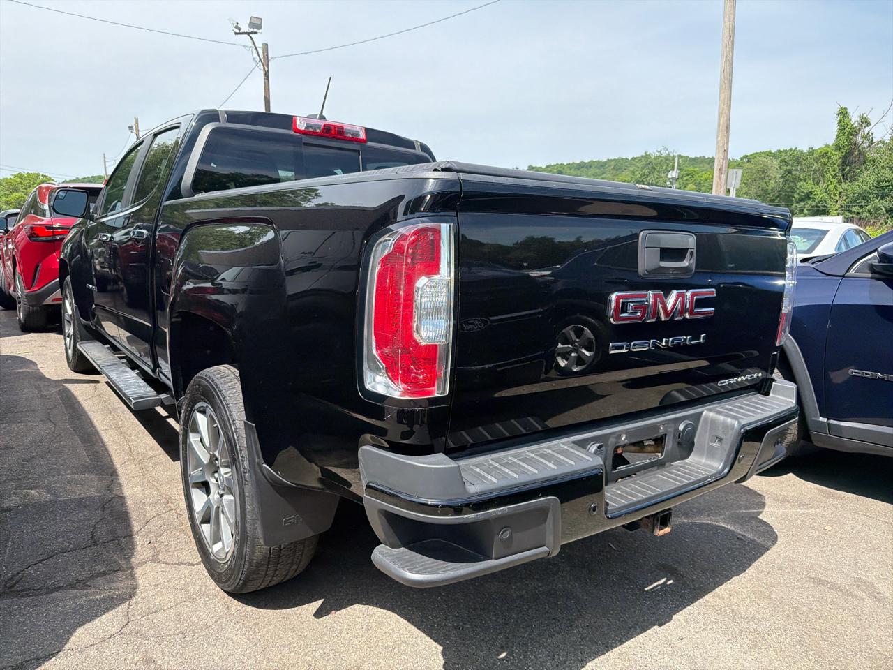 GMC Canyon 4WD Crew Cab Denali 2021