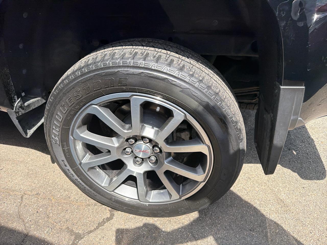 GMC Canyon 4WD Crew Cab Denali 2021