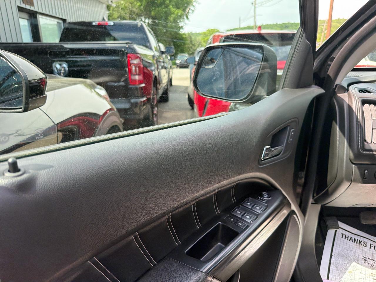 GMC Canyon 4WD Crew Cab Denali 2021