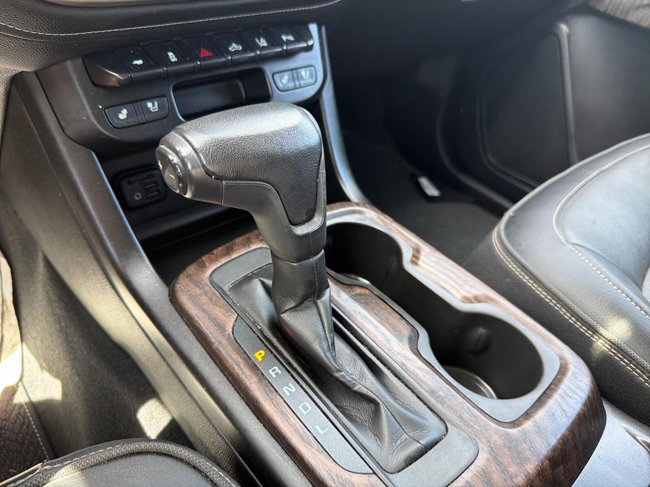GMC Canyon 4WD Crew Cab Denali 2021