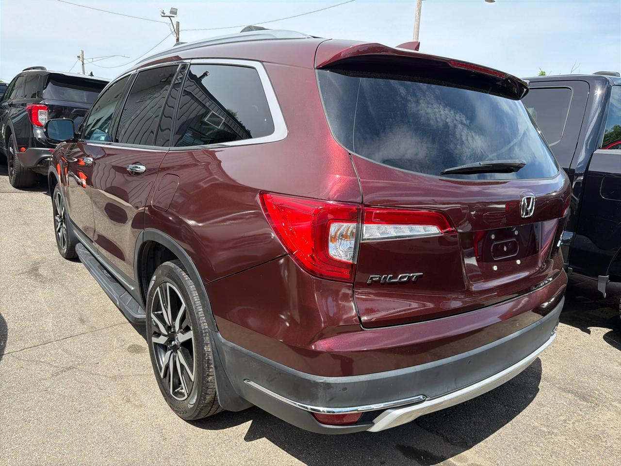 Honda Pilot Touring 7-Passenger AWD 2020