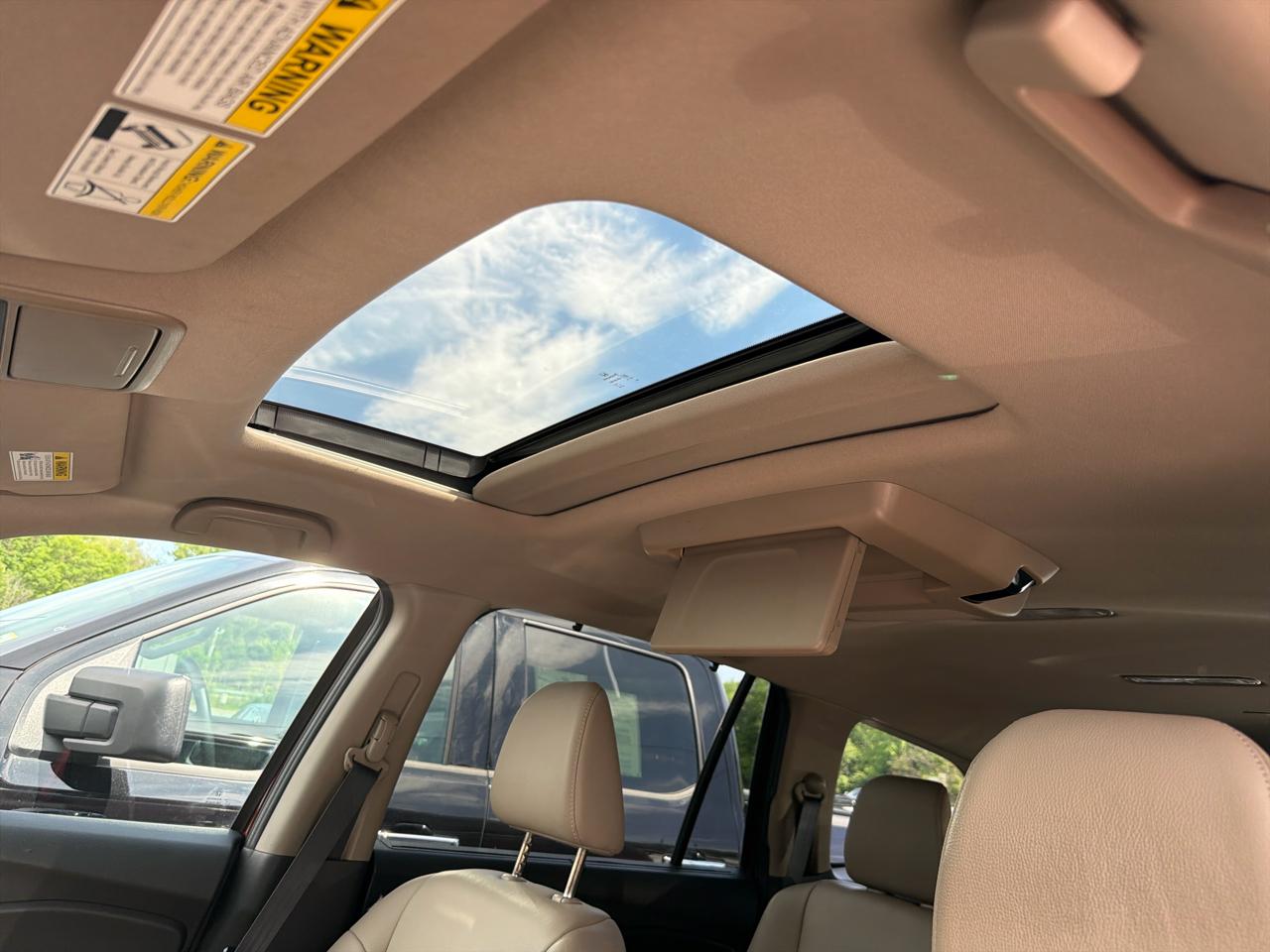 Honda Pilot Touring 7-Passenger AWD 2020