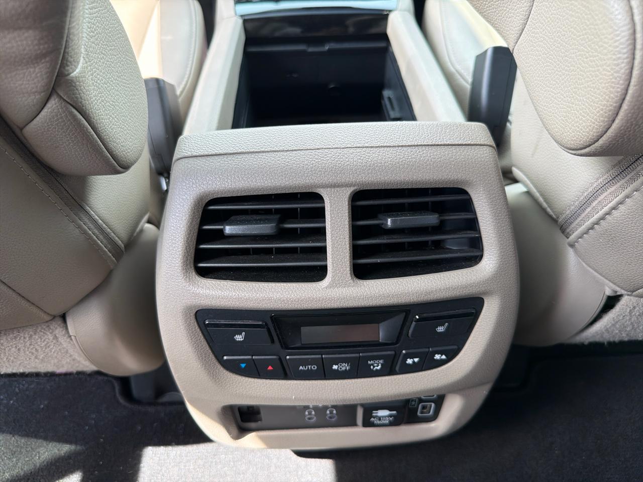 Honda Pilot Touring 7-Passenger AWD 2020