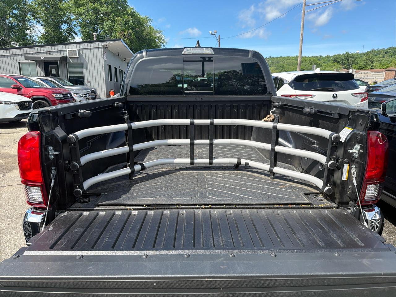 Toyota Tacoma 4WD TRD Off Road Double Cab 5' Bed V6 MT (Natl) 2023