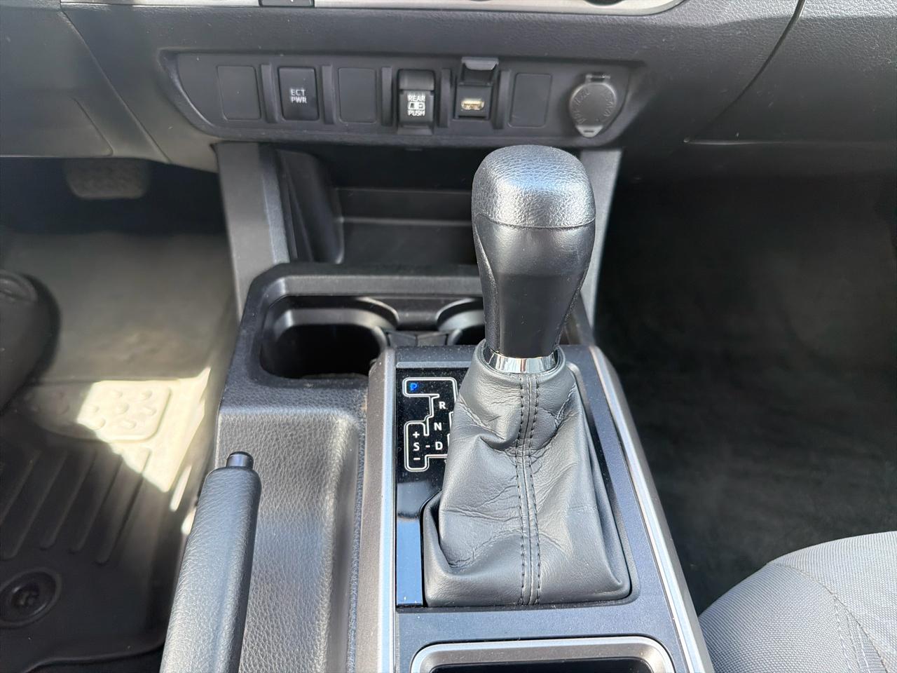 Toyota Tacoma 4WD TRD Off Road Double Cab 5' Bed V6 MT (Natl) 2023