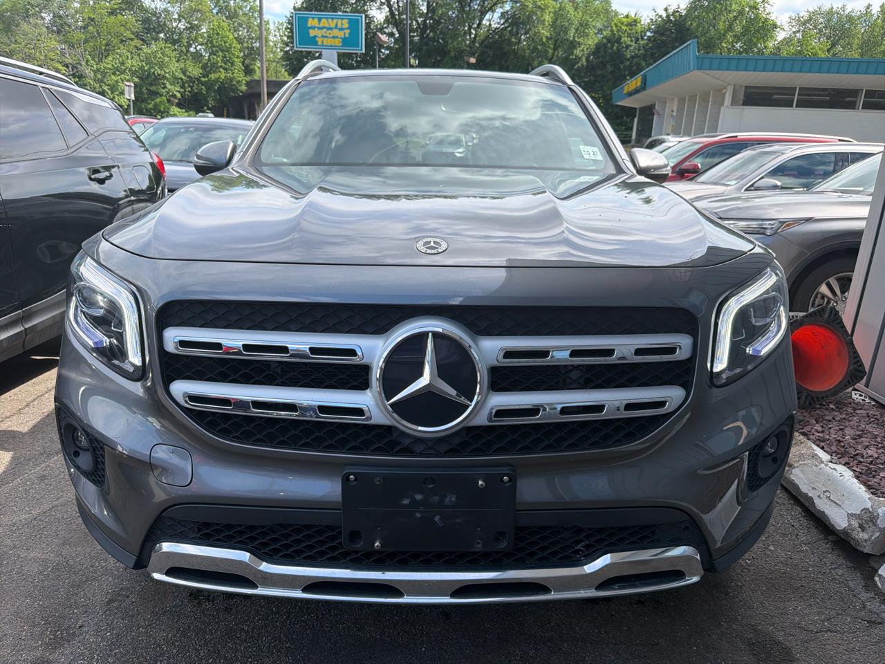 Mercedes-Benz GLB GLB 250 4MATIC SUV 2023