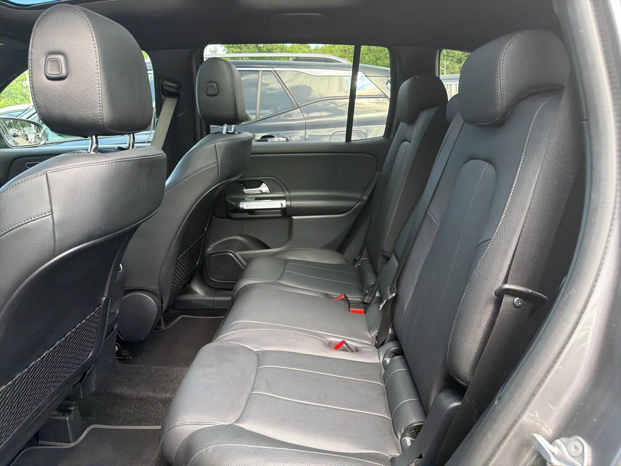 Mercedes-Benz GLB GLB 250 4MATIC SUV 2023