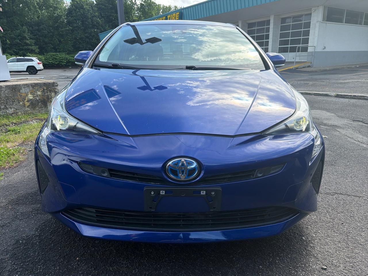 Toyota Prius Three Touring (Natl) 2018