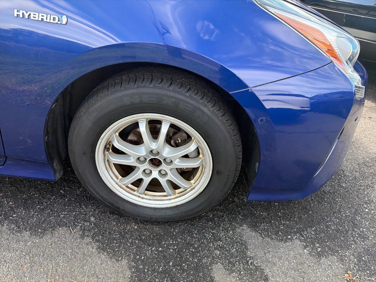 Toyota Prius Three Touring (Natl) 2018