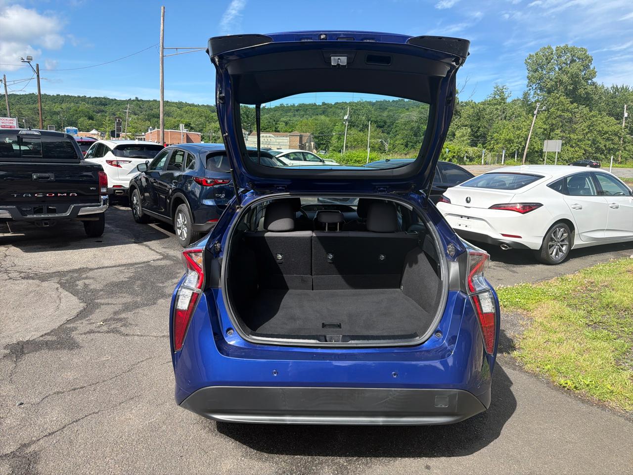 Toyota Prius Three Touring (Natl) 2018