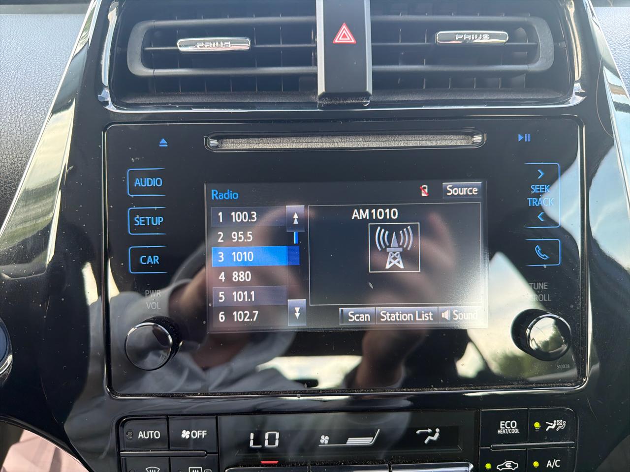 Toyota Prius Three Touring (Natl) 2018