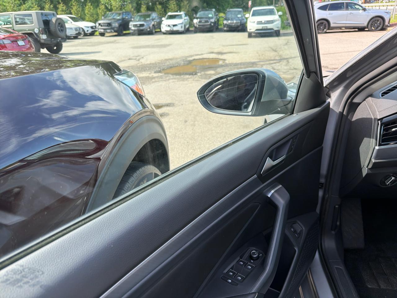 Volkswagen Jetta SE Auto 2023