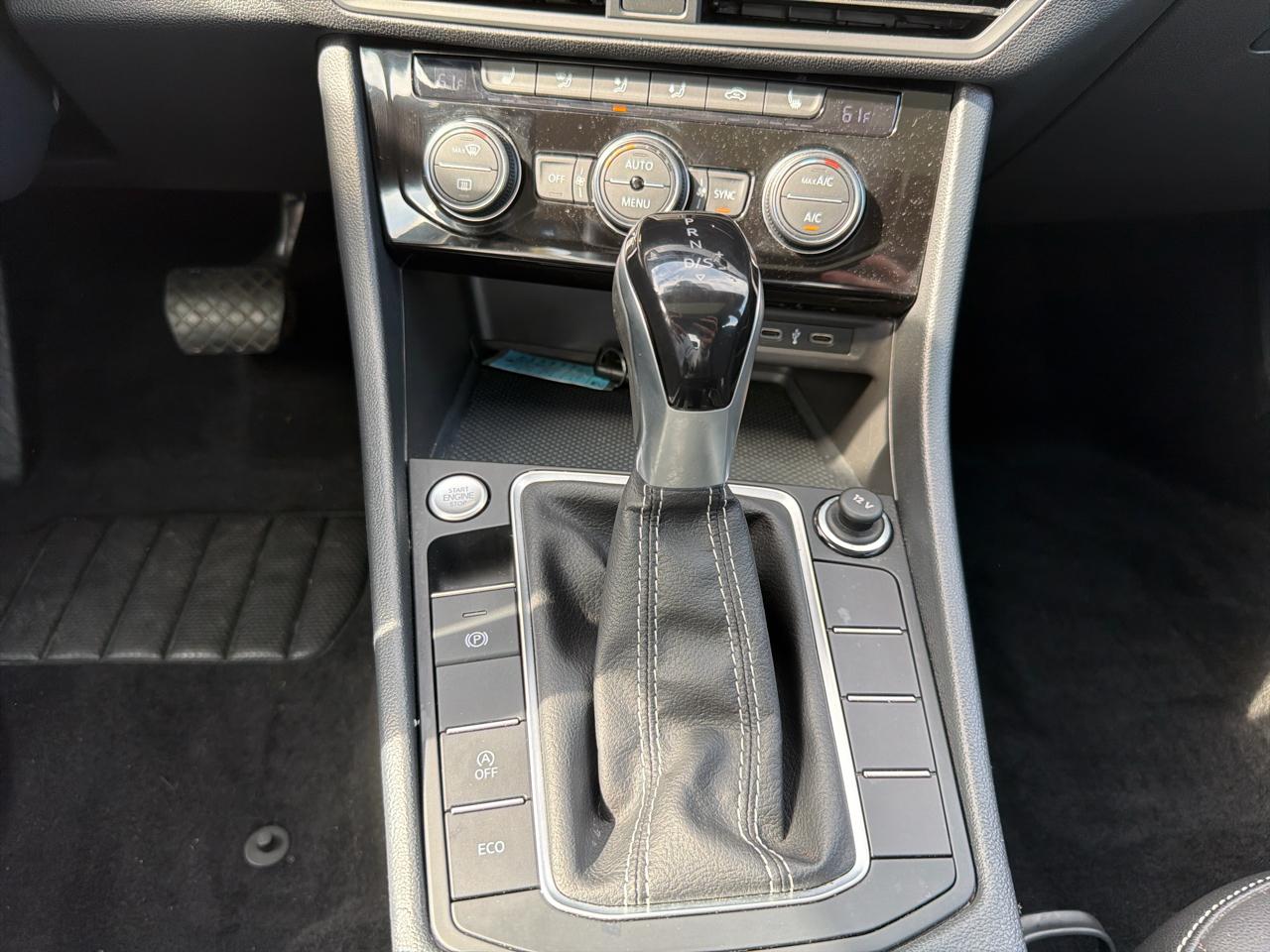 Volkswagen Jetta SE Auto 2023