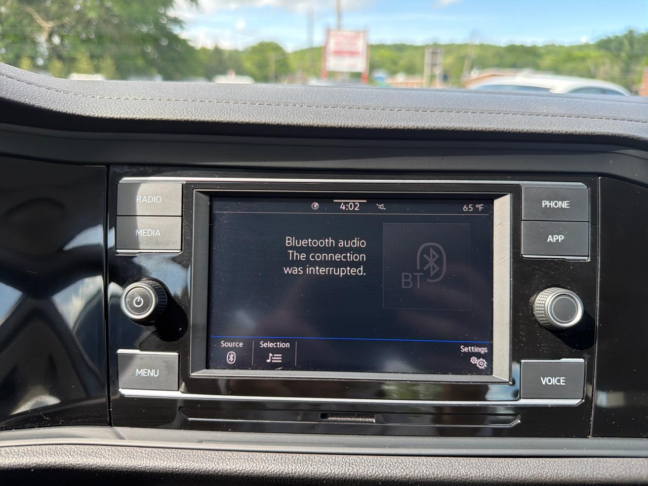 Volkswagen Jetta SE Auto 2023