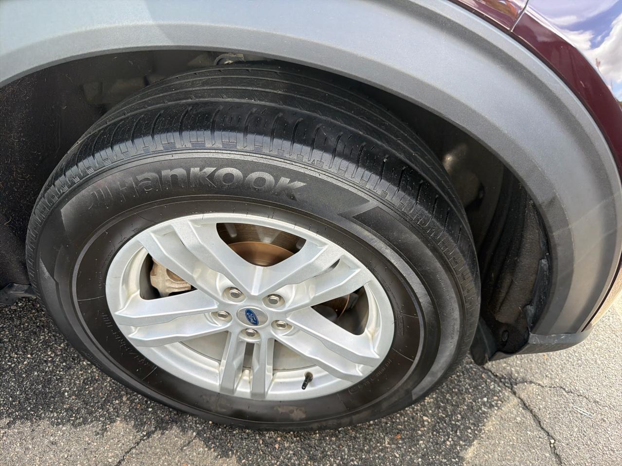 Ford Explorer XLT 2023