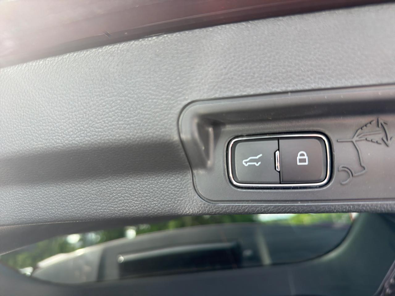 Ford Explorer XLT 2023