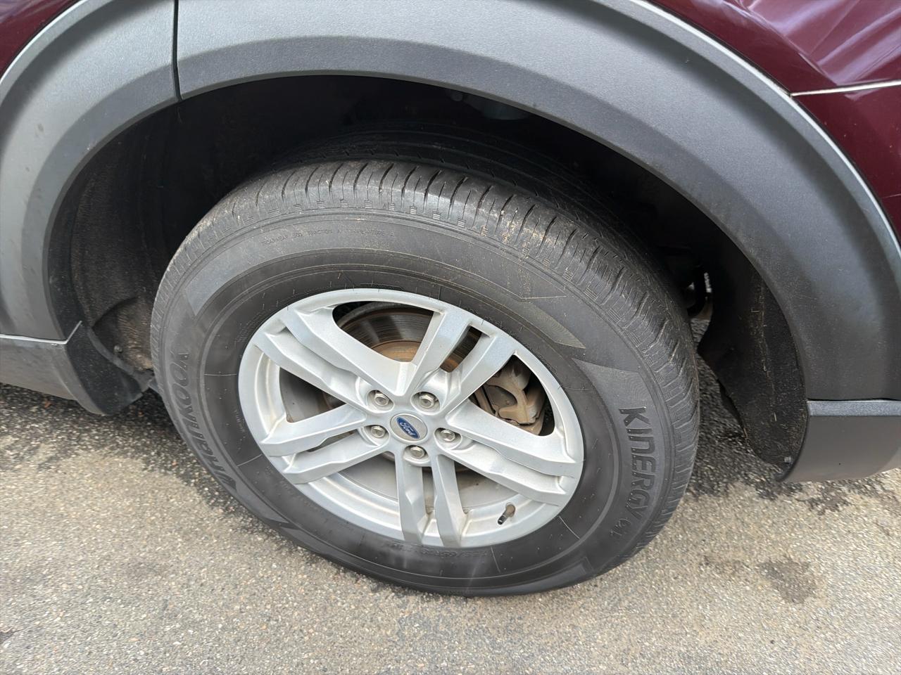 Ford Explorer XLT 2023