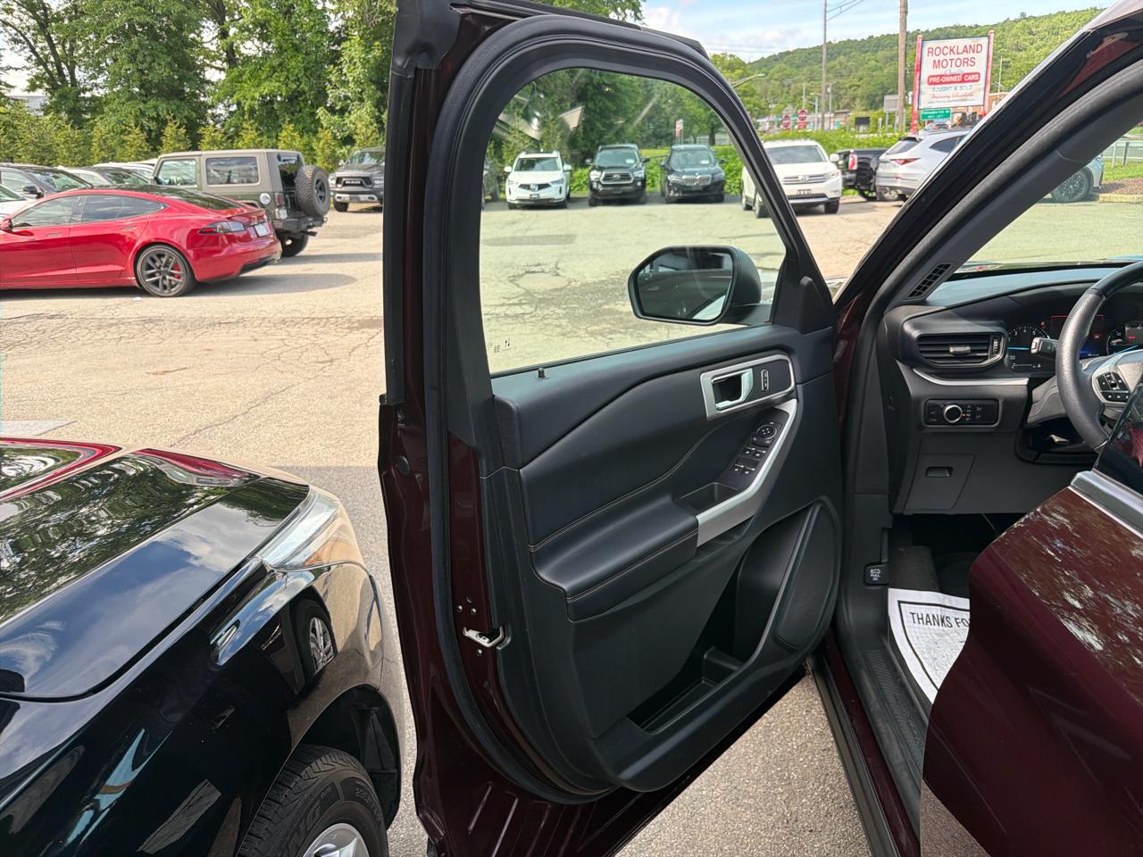 Ford Explorer XLT 2023