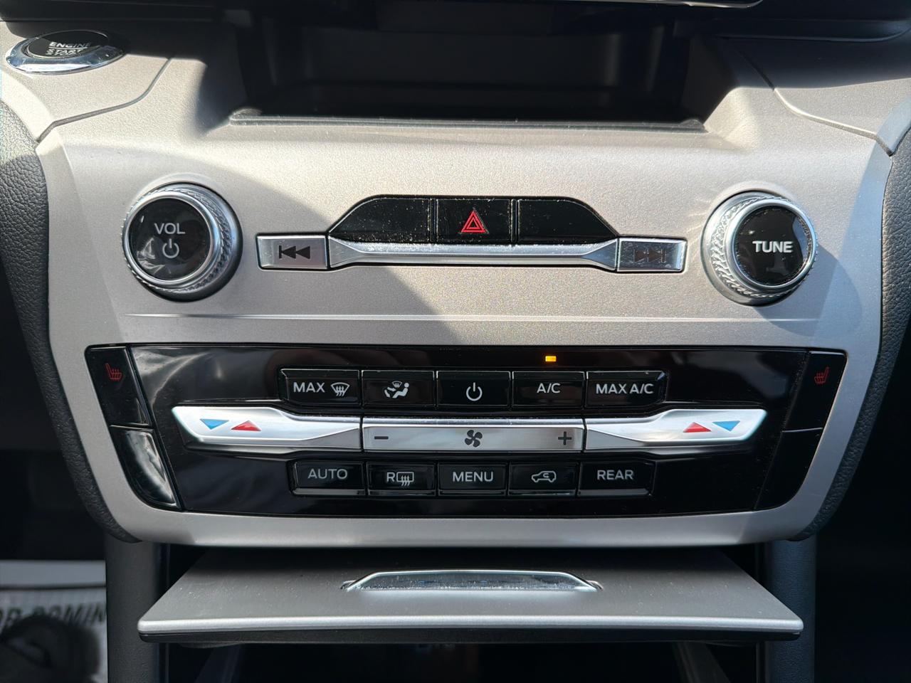 Ford Explorer XLT 2023