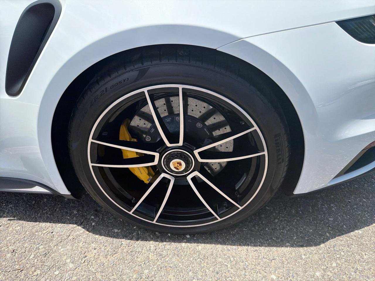 Porsche 911 Turbo Coupe 2023
