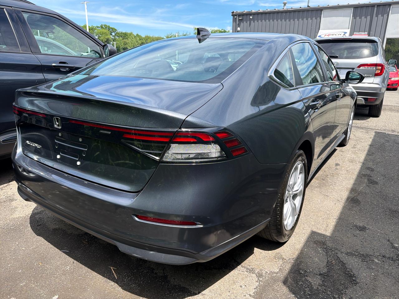 Honda Accord Sedan LX CVT 2024
