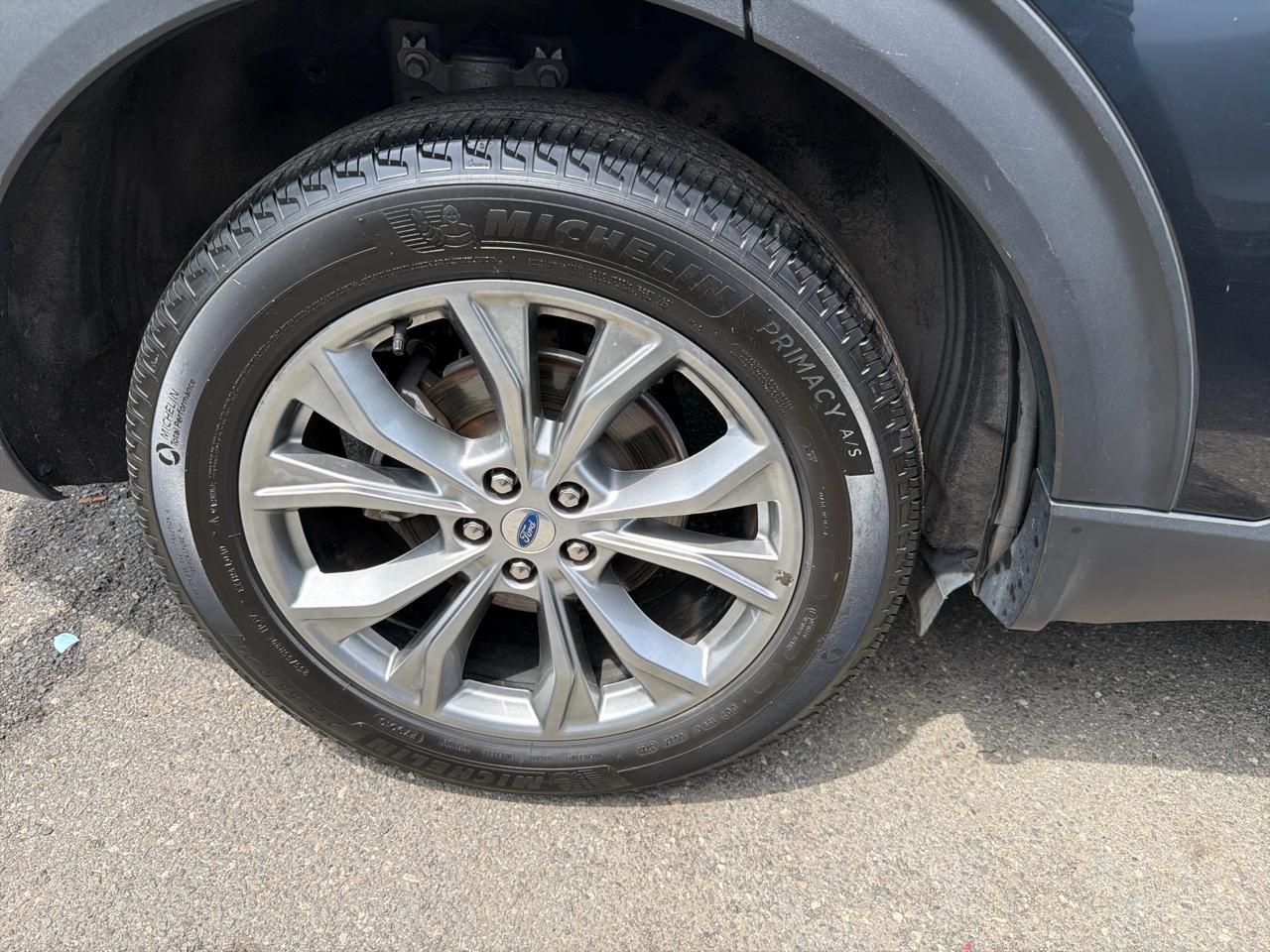 Ford Explorer XLT 2022