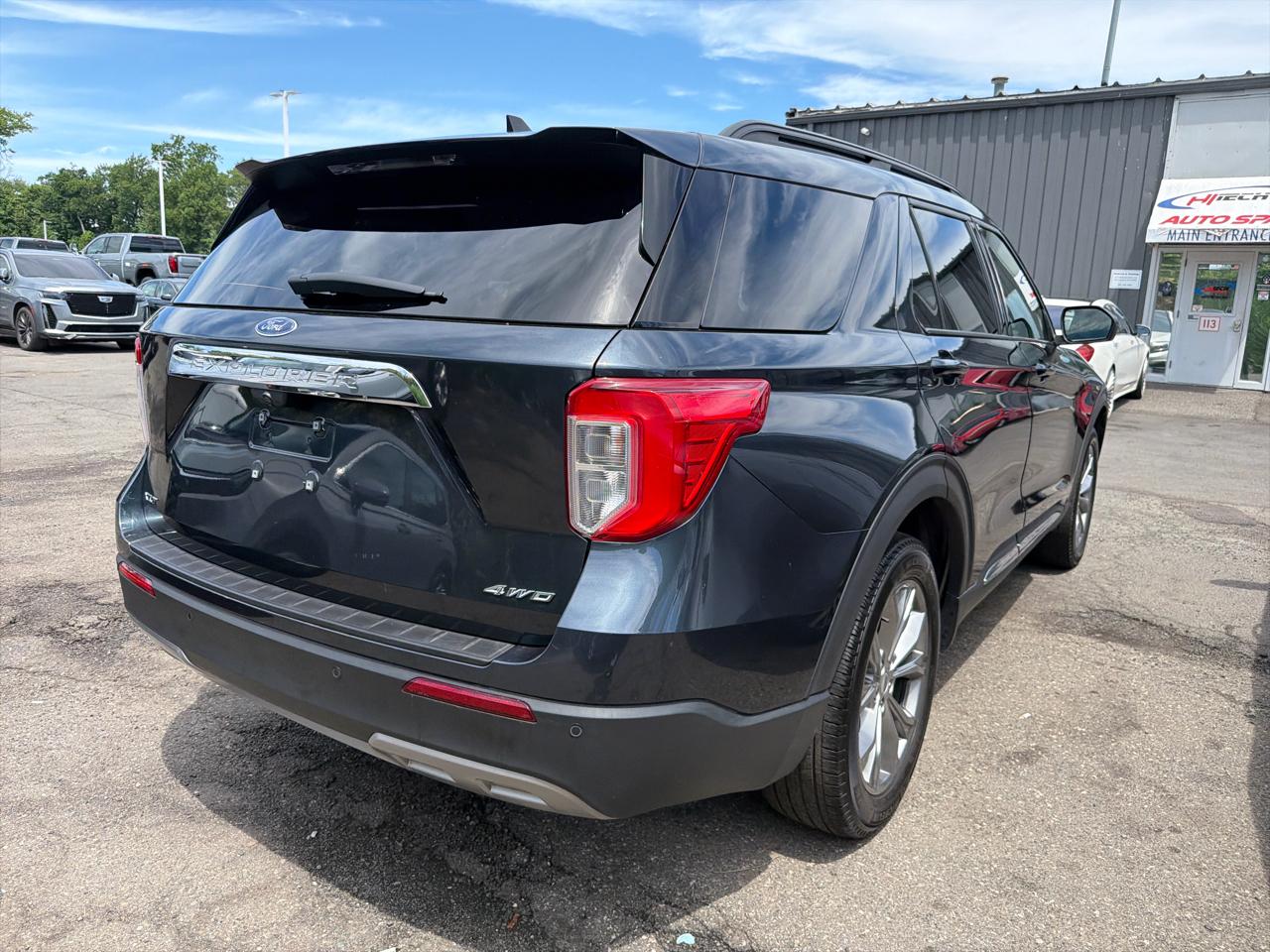 Ford Explorer XLT 2022