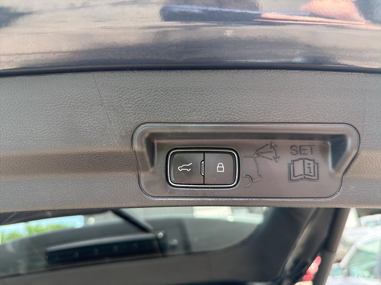Ford Explorer XLT 2022