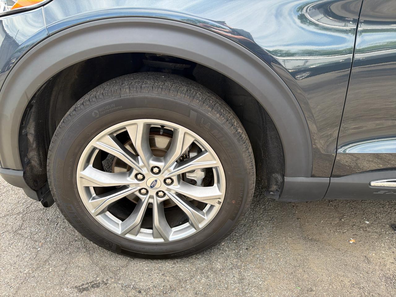 Ford Explorer XLT 2022