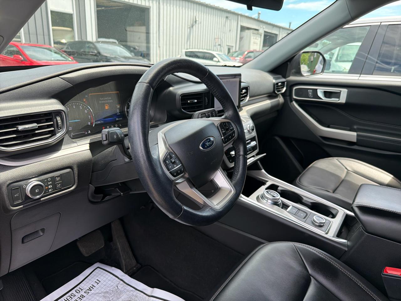 Ford Explorer XLT 2022