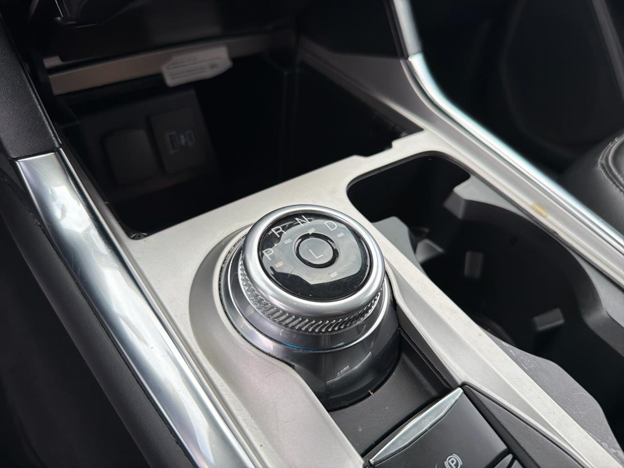 Ford Explorer XLT 2022