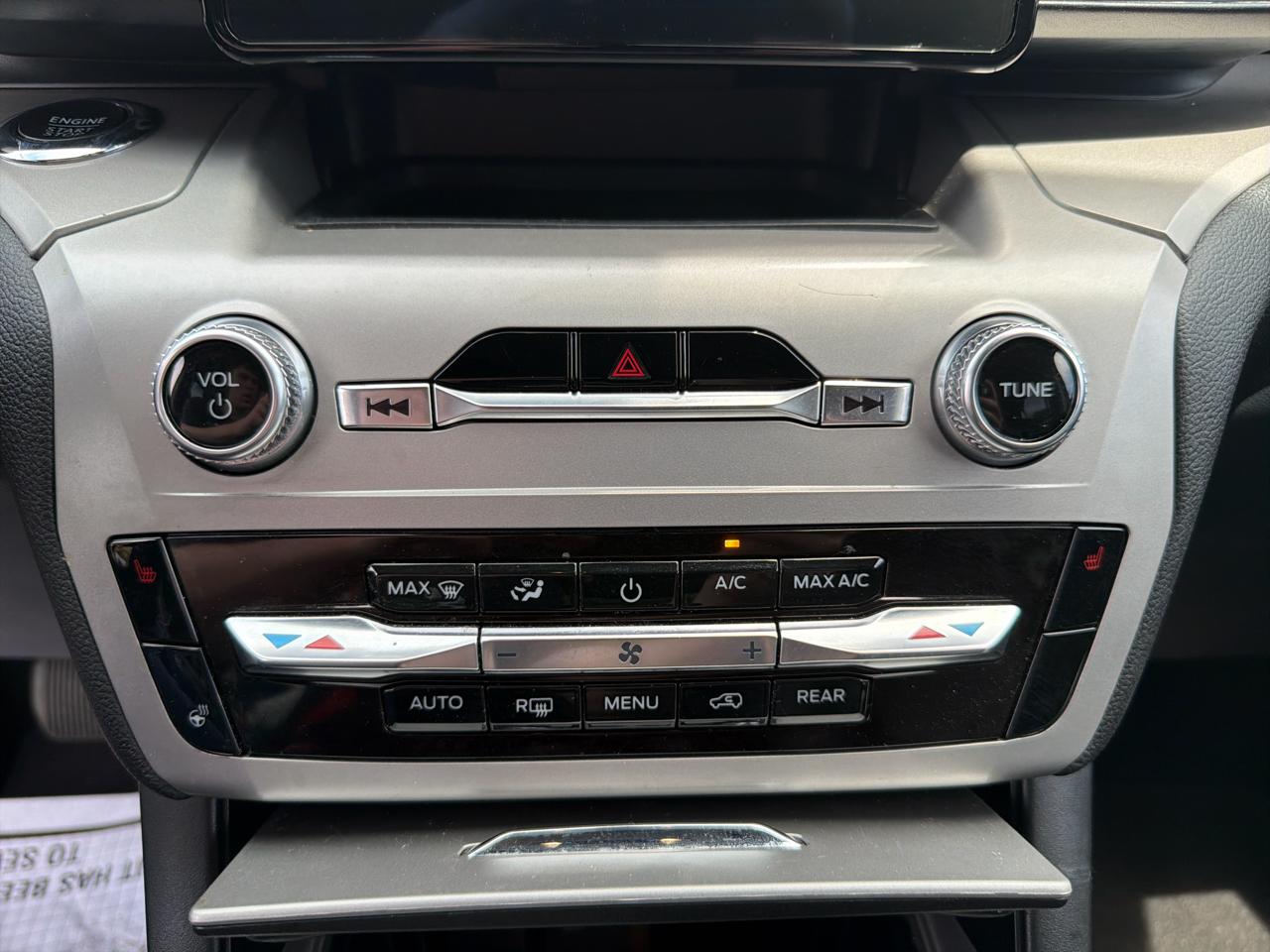 Ford Explorer XLT 2022
