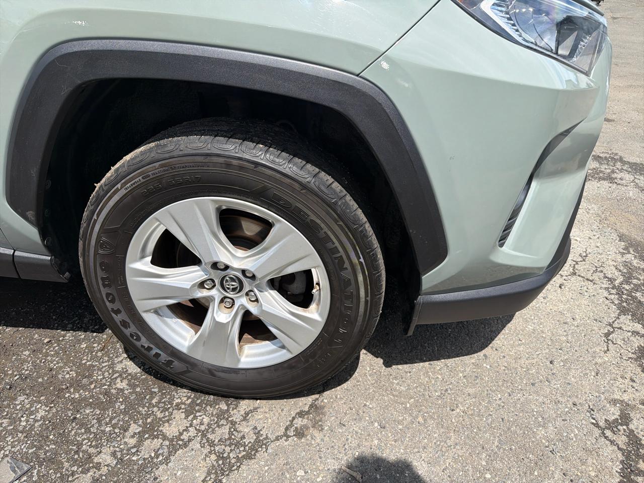 Toyota RAV4 XLE AWD (Natl) 2019