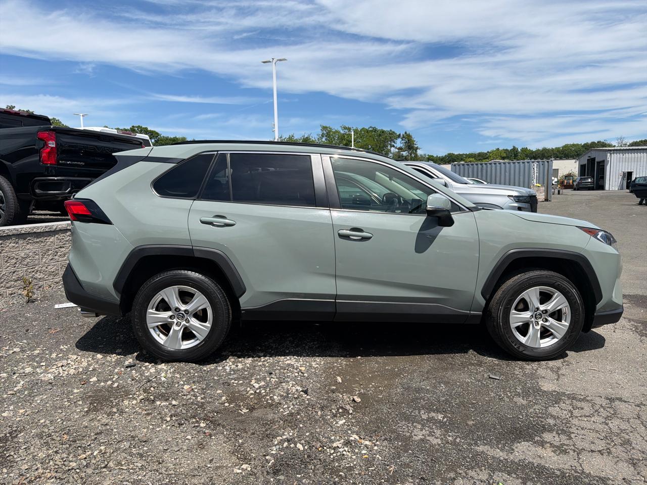 Toyota RAV4 XLE AWD (Natl) 2019