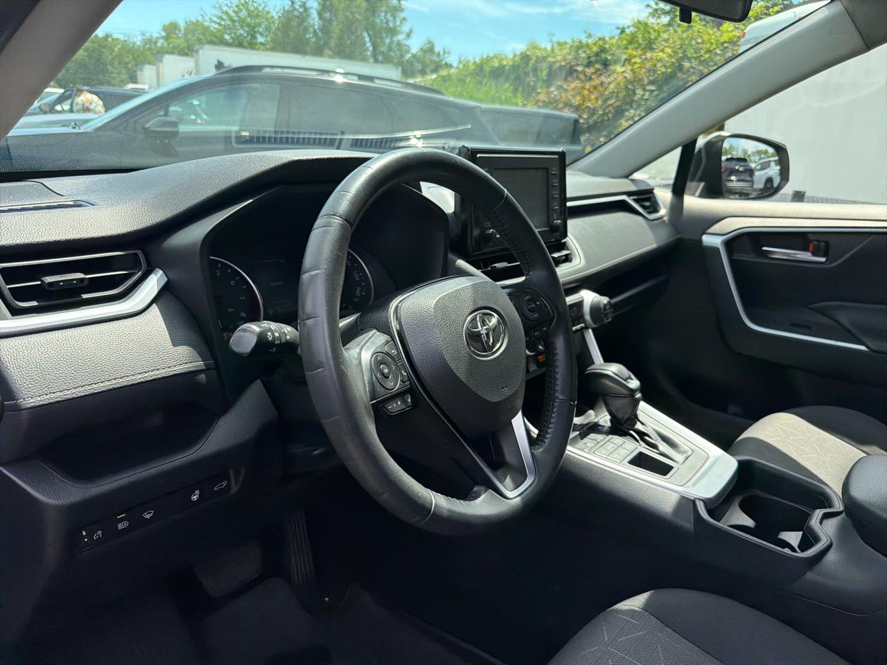 Toyota RAV4 XLE AWD (Natl) 2019