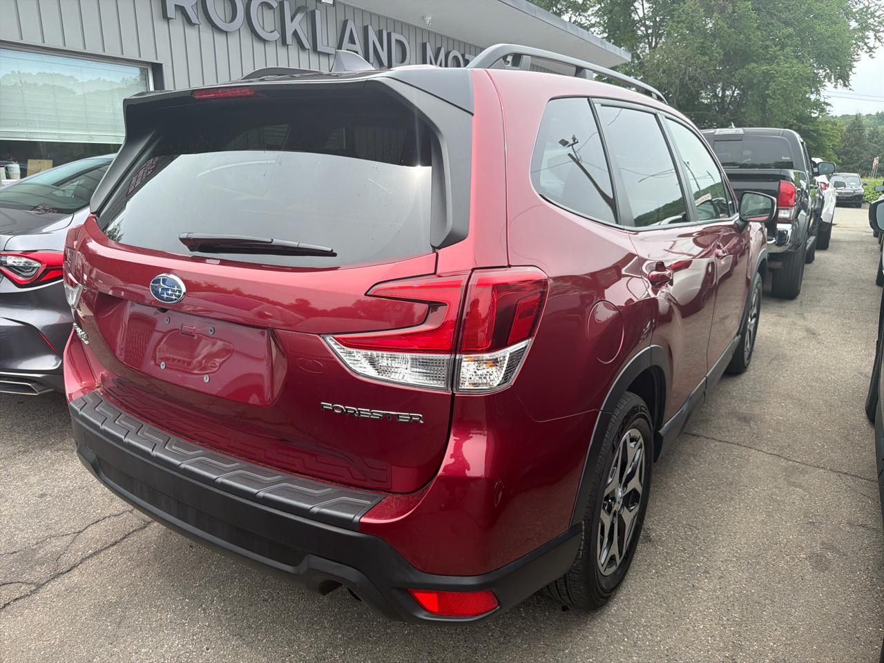 Subaru Forester Premium AWD 2024