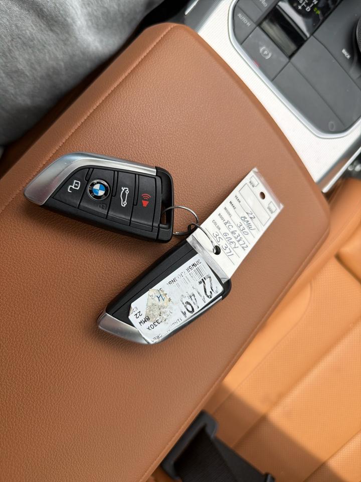 BMW 3 Series 330i xDrive Sedan North America 2022
