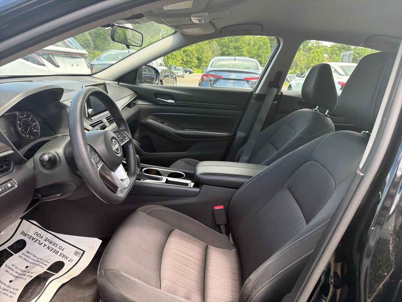 Nissan Altima 2.5 SV Sedan 2024