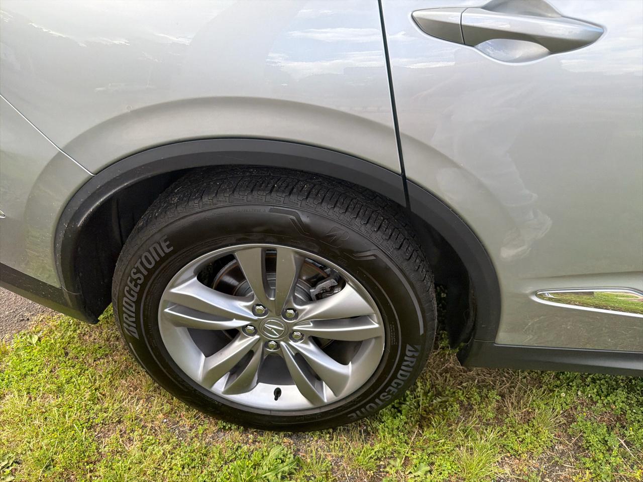 Acura MDX SH-AWD 2023