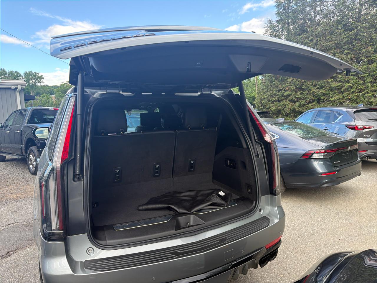 Cadillac Escalade AWD 4dr V-Series 2023