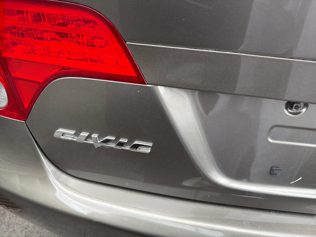 Honda Civic Sdn LX AT 2006