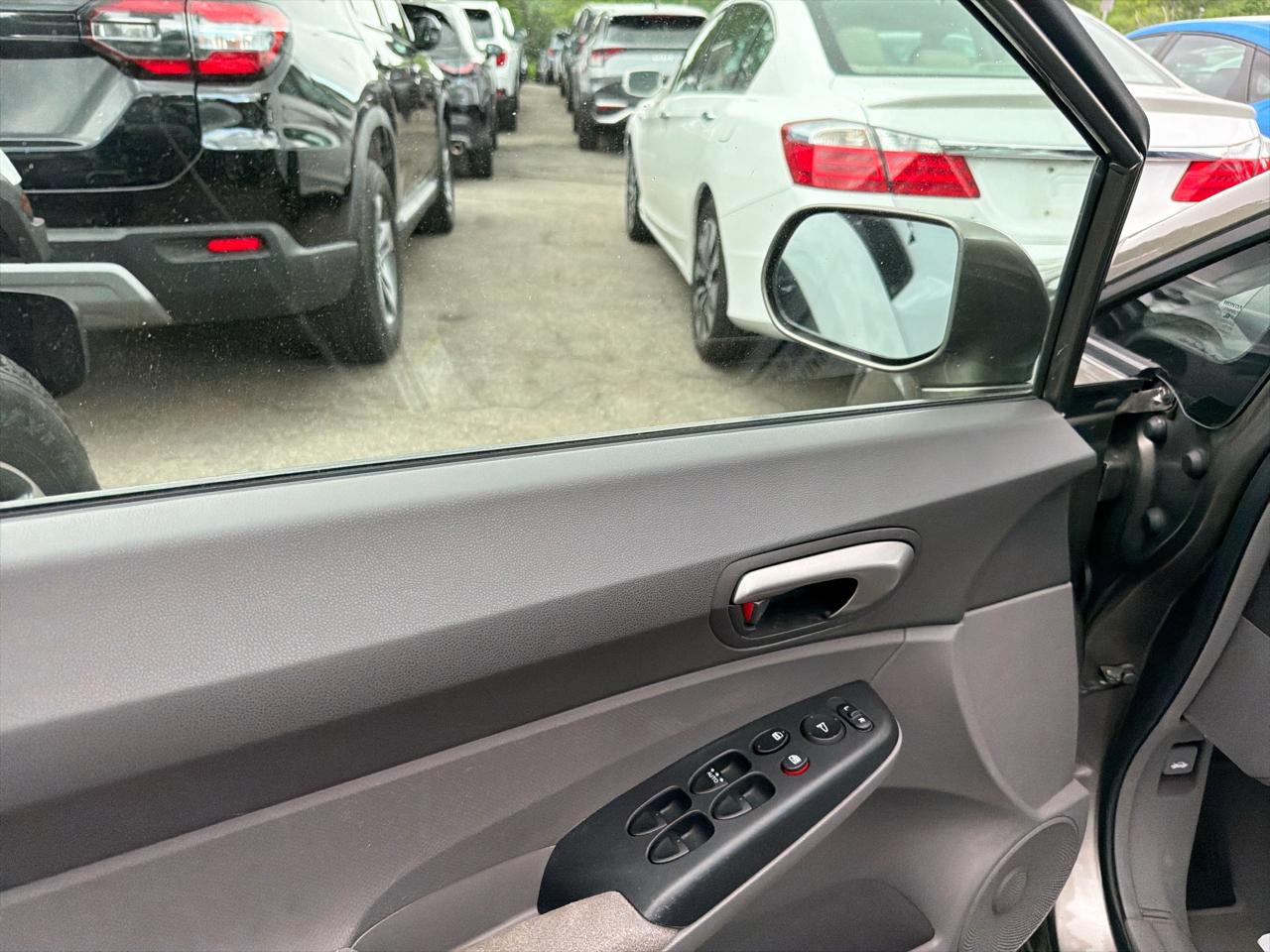 Honda Civic Sdn LX AT 2006
